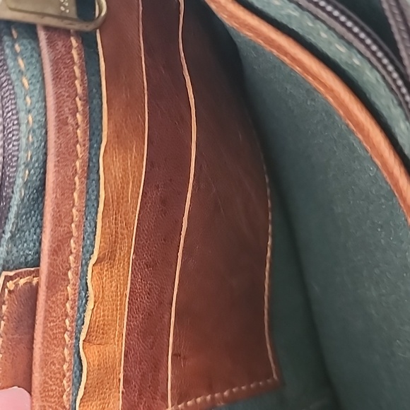 Firu Handmade brown leather crossbody saddlebag lots of pockets - Picture 9 of 14